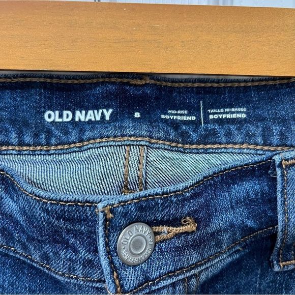 Old Navy distressed mid rise boyfriend jeans size 8 - Picture 4 of 8
